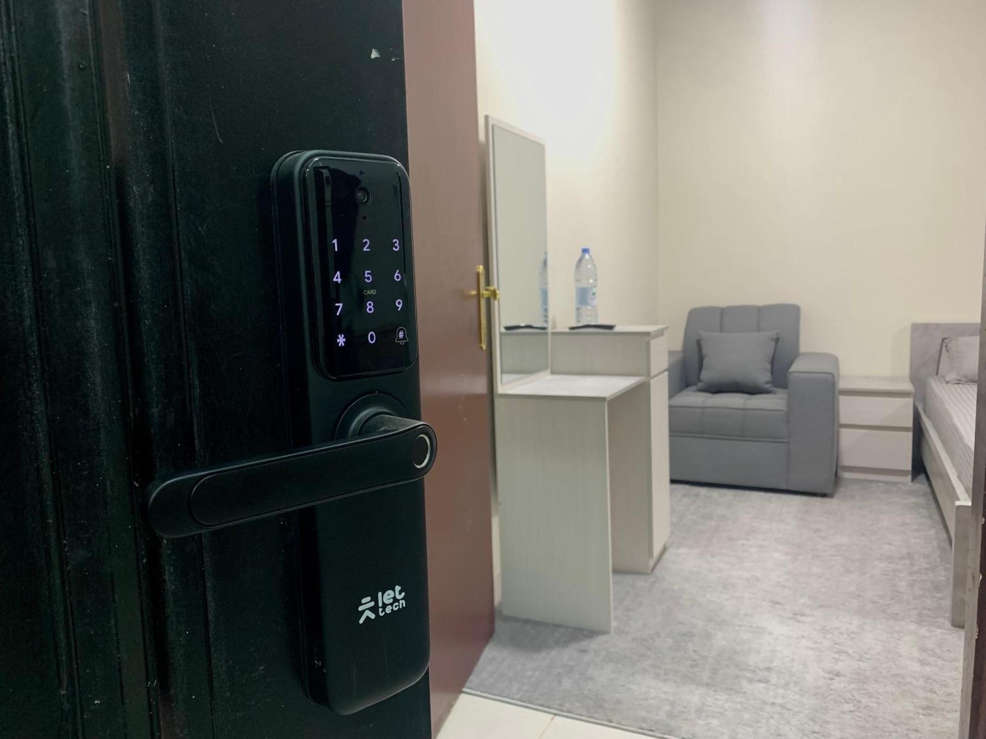غرفة مزدوجة مدخل خاص دخـول ذاتي Private الرياض